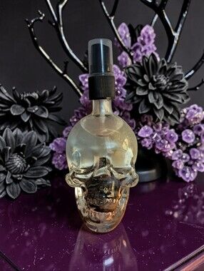 Protection Skull Moon Spray 3.3oz Glass Bottle